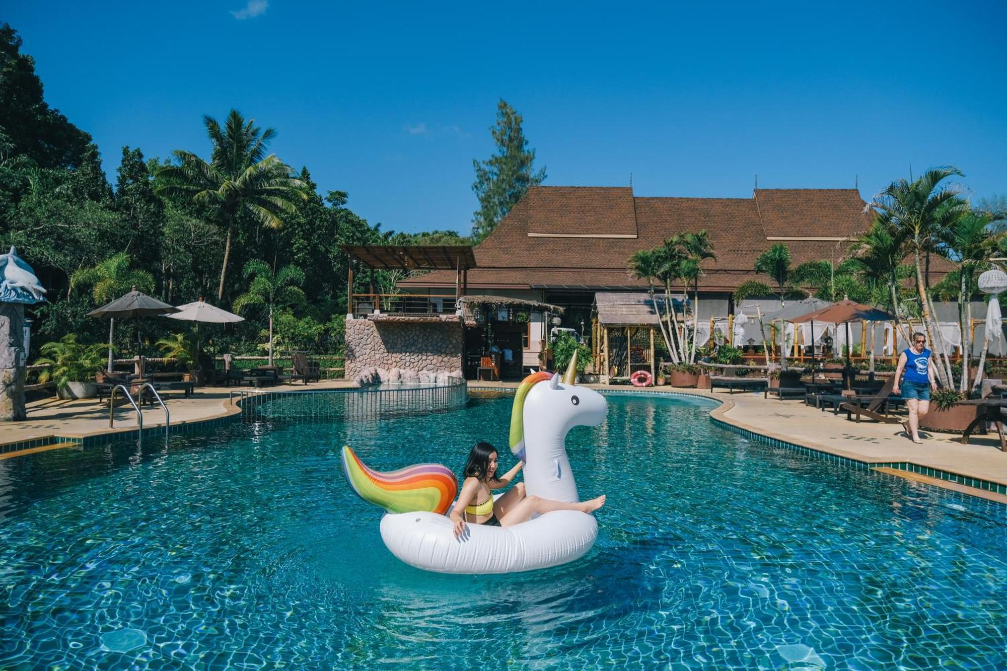 Poonsiri Resort Aonang-SHA Plus Krabi Bagian luar foto